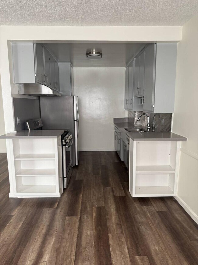 Foto del edificio - 2.0 bedroom in West Hollywood California 9...
