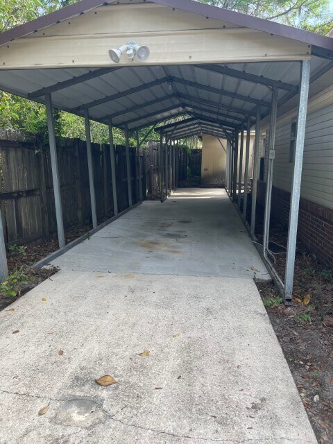 Foto del edificio - 580 SE Nassau St