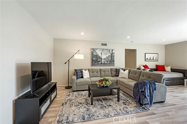 Foto del edificio - 834 E Fairway Dr