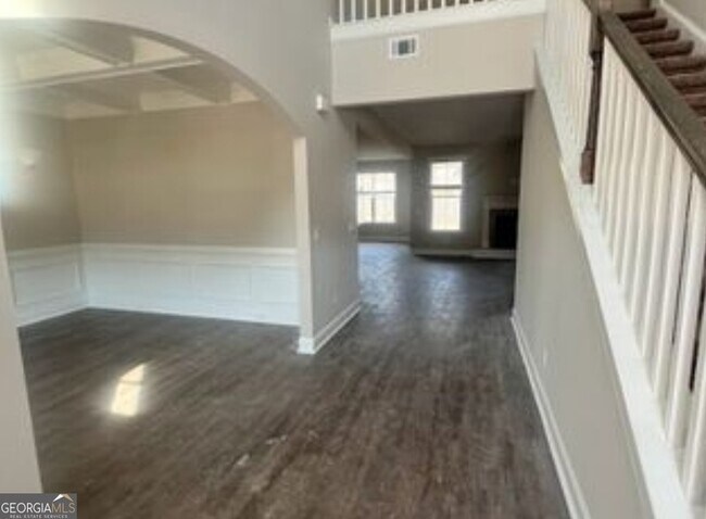 Foto del edificio - 135 Sams Dr