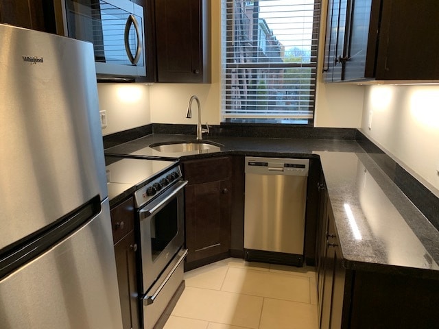 Building Photo - 546 Columbus Ave