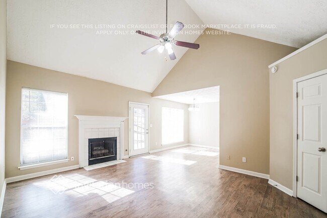 Foto del edificio - 8487 Misty Creek Cir