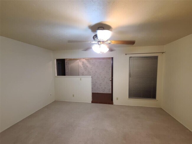 Building Photo - 2812 Ridgeview Ln
