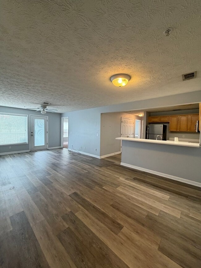 Foto del edificio - The Edge Apartments!