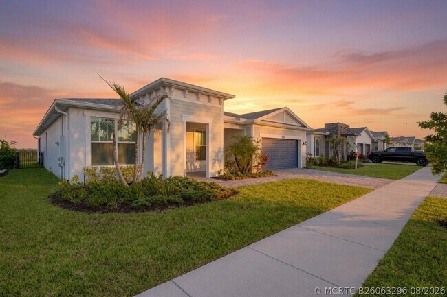 Building Photo - 13621 SW Bally Dr