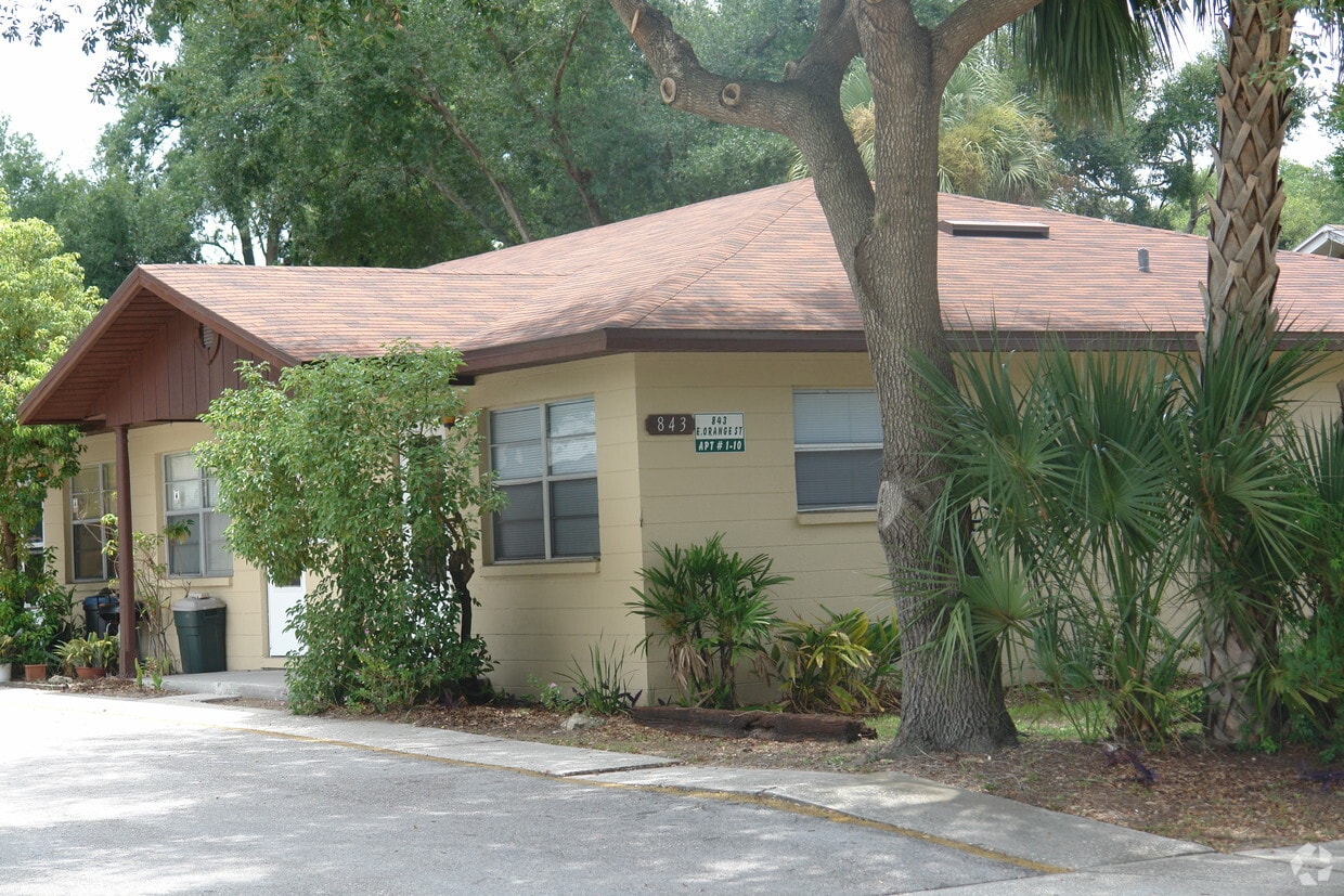 Building Photo - 843 E Orange St