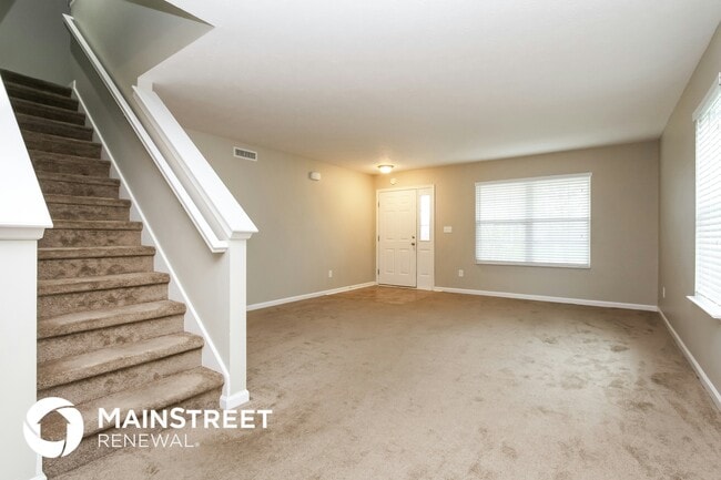 Building Photo - 2261 Rosswood Blvd