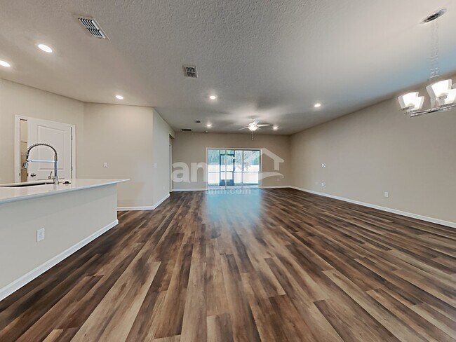 Foto del edificio - 89 Stone Arbor Ln
