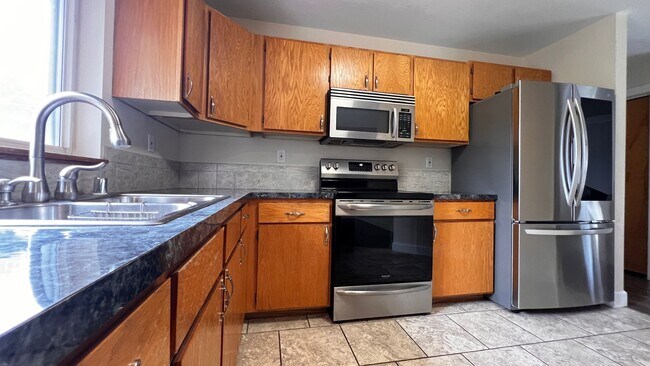 Foto del edificio - 4124 E 32nd Ave