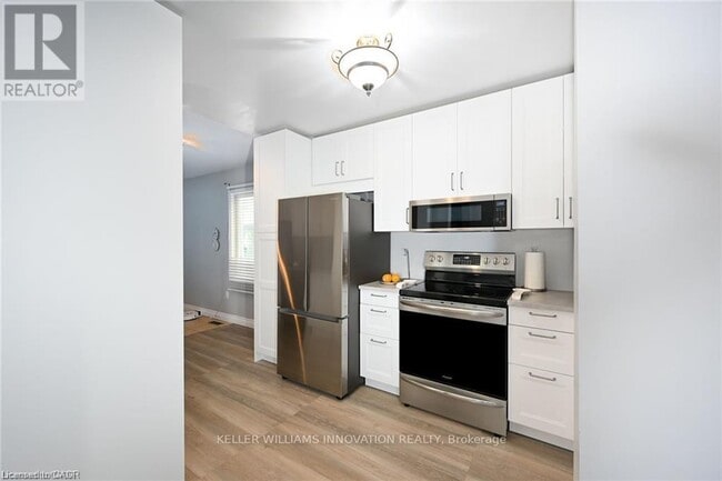 Photo du bâtiment - 8 Buss Ct