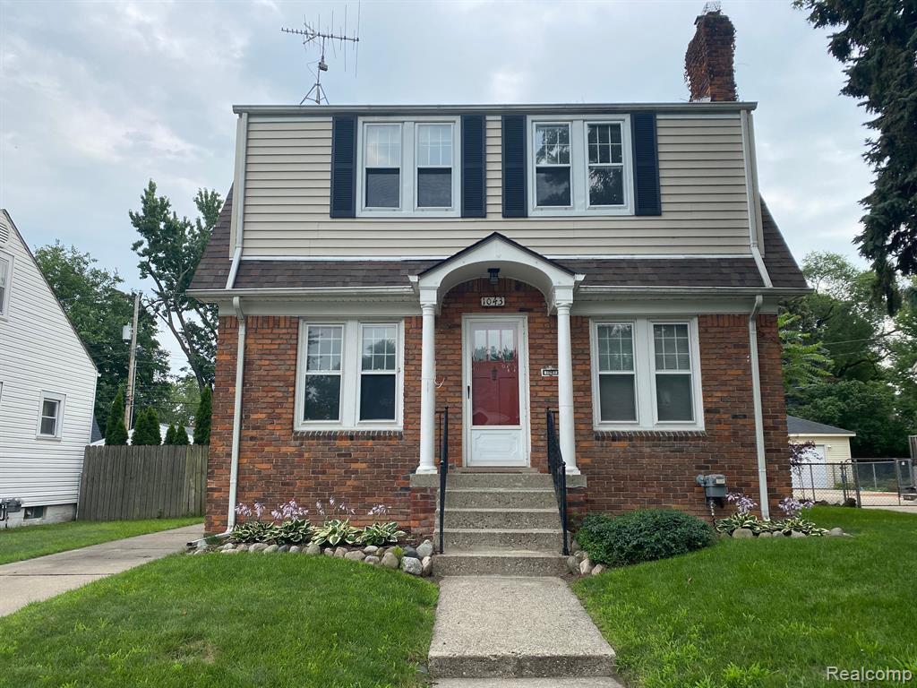 1043 W Hazelhurst St, Ferndale, MI 48220 House Rental in Ferndale, MI