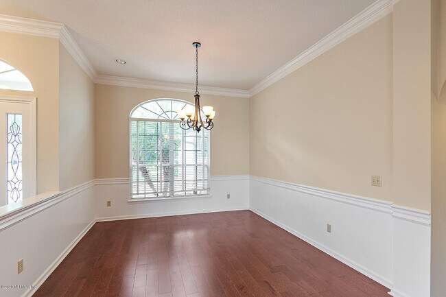 Foto del edificio - 12980 Biggin Church Rd S