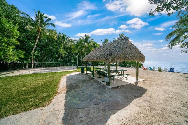 Foto del edificio - 6228 Paradise Point Dr