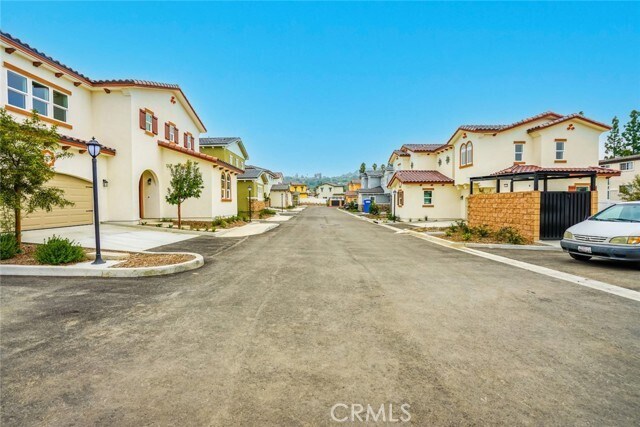 Building Photo - 1351 Point Loma Pl
