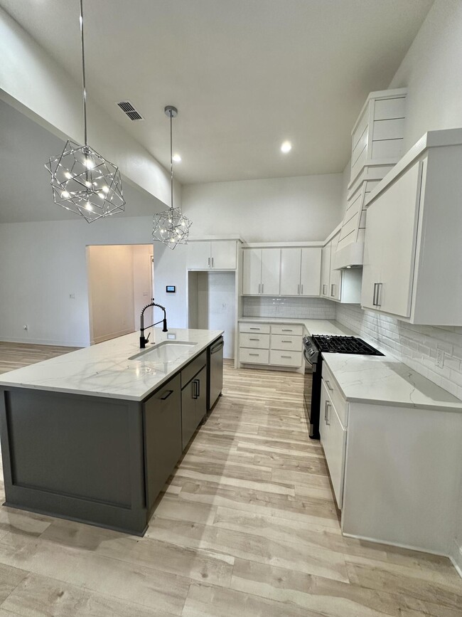 Foto del edificio - 504 Brookshire Ave