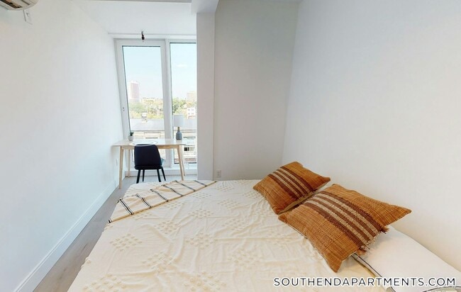 Building Photo - 1 Newcomb St