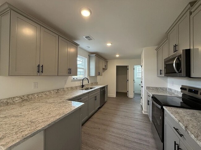 Foto del edificio - New Construction 3 bedrooms home