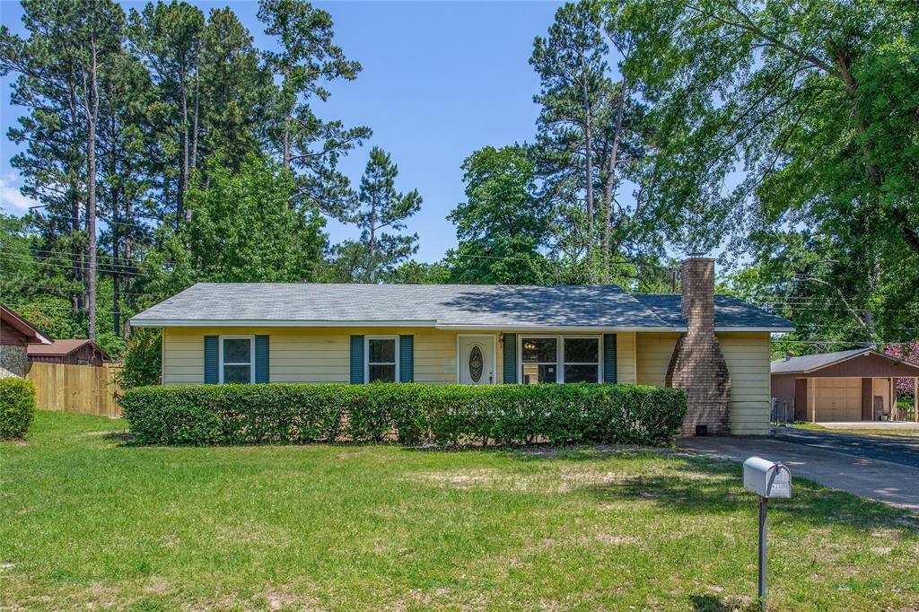 Foto principal - 422 Lindsey St