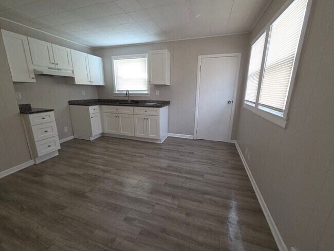 Foto del edificio - Cute 3 Bedroom Bungalow