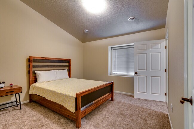 Foto del edificio - Townhomes at Waters Edge