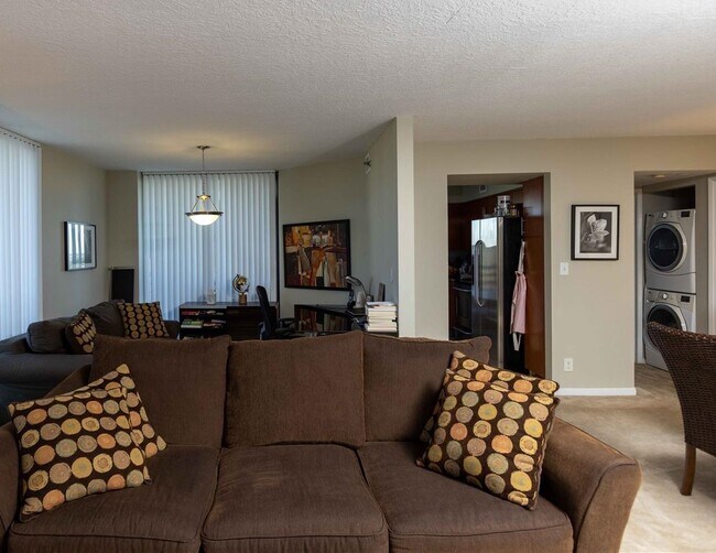 Foto del edificio - 3300 NE 192nd St