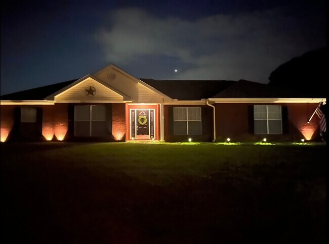 Foto del edificio - 197 Eagle Bend Rd