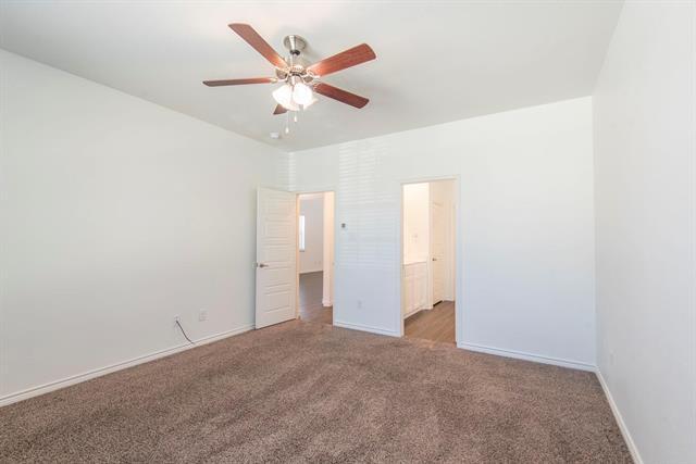 Building Photo - 2225 Barx Dr