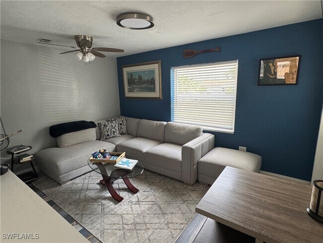 Foto del edificio - 2058 Bayside Pkwy