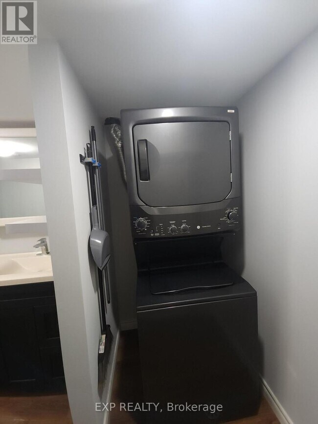 Photo du bâtiment - 185 St George St