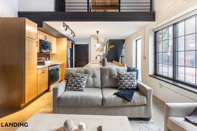 Building Photo - 5000 Euclid Ave