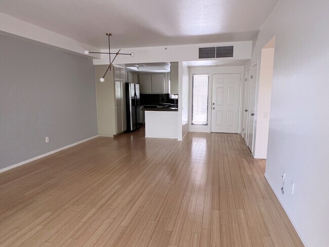 Building Photo - 255 S Avenida Caballeros