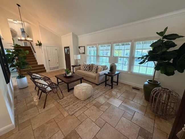 Foto del edificio - 4 Bed 3 Bath Single Family Home In Danville Station