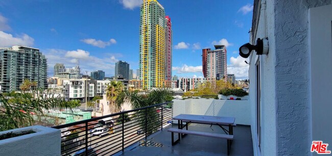 Foto del edificio - 227 16th St