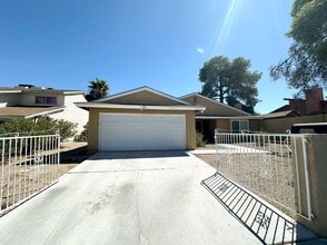 Building Photo - 6843 Grandola Dr