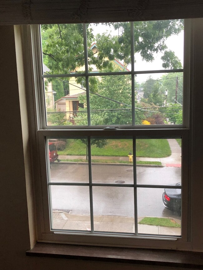 New Windows - 2901 Ziegle Ave