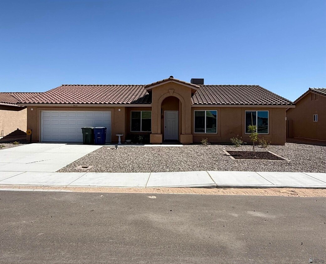 Foto principal - 7415 E 45th Pl