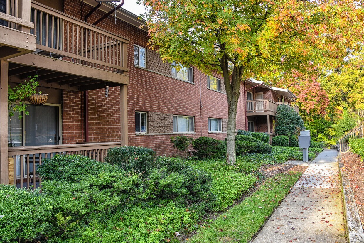 Foto del edificio - 27 Montrose Manor Ct