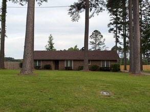 Building Photo - 82 Old Eldorado Rd
