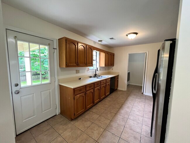 Foto del edificio - 10093 Fox Chase Dr