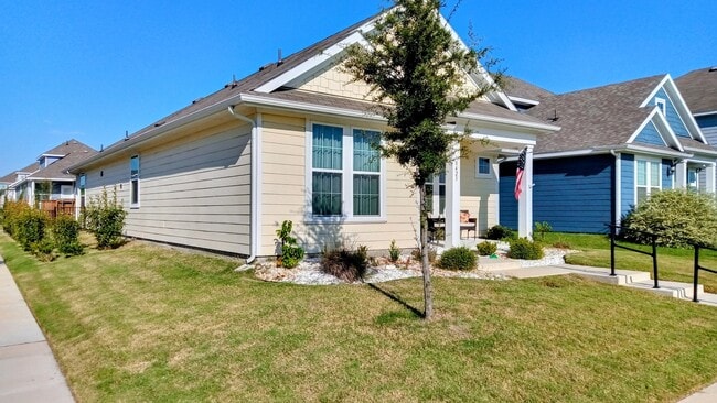 Foto del edificio - 8423 Martinique Mews