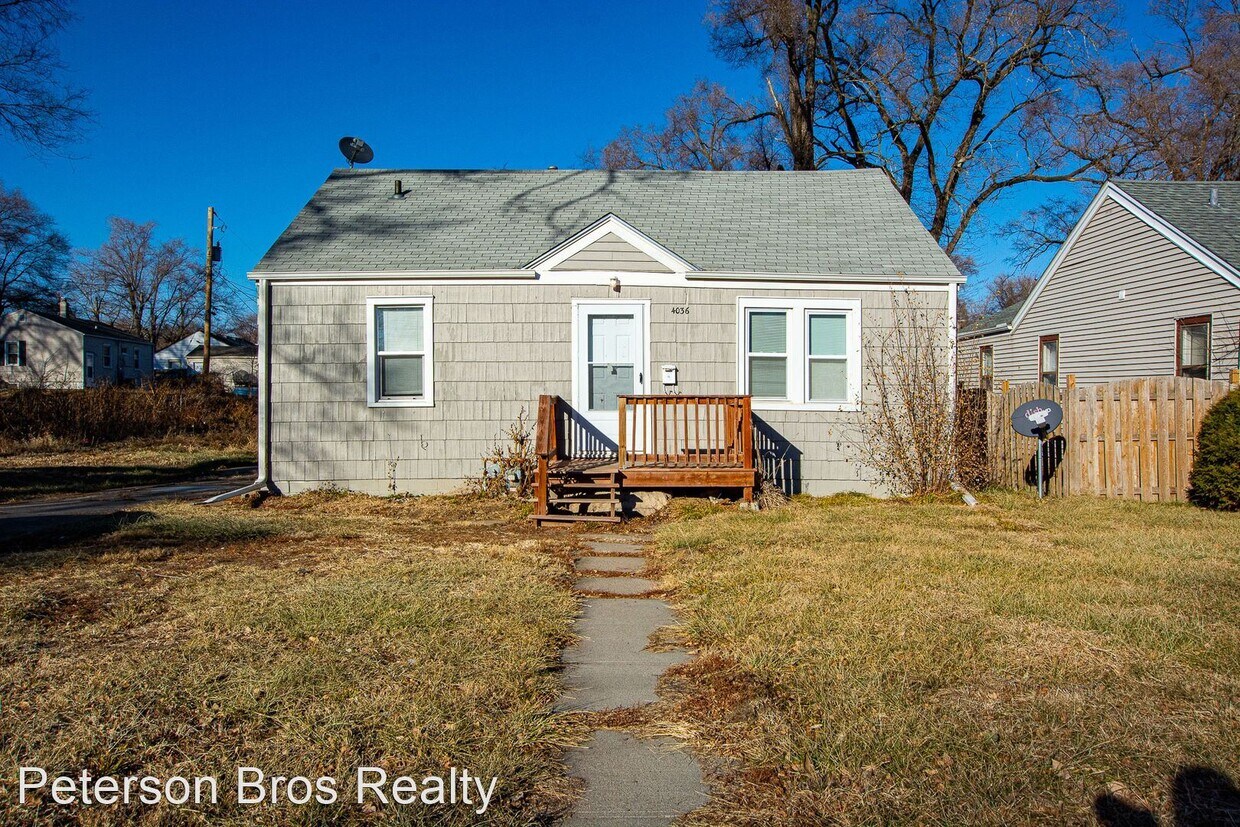 Foto principal - 2 br, 1 bath House - 4036 Jaynes Street (SFH)