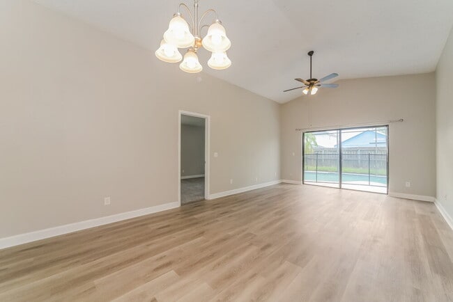 Building Photo - 13230 Boulder Woods Cir