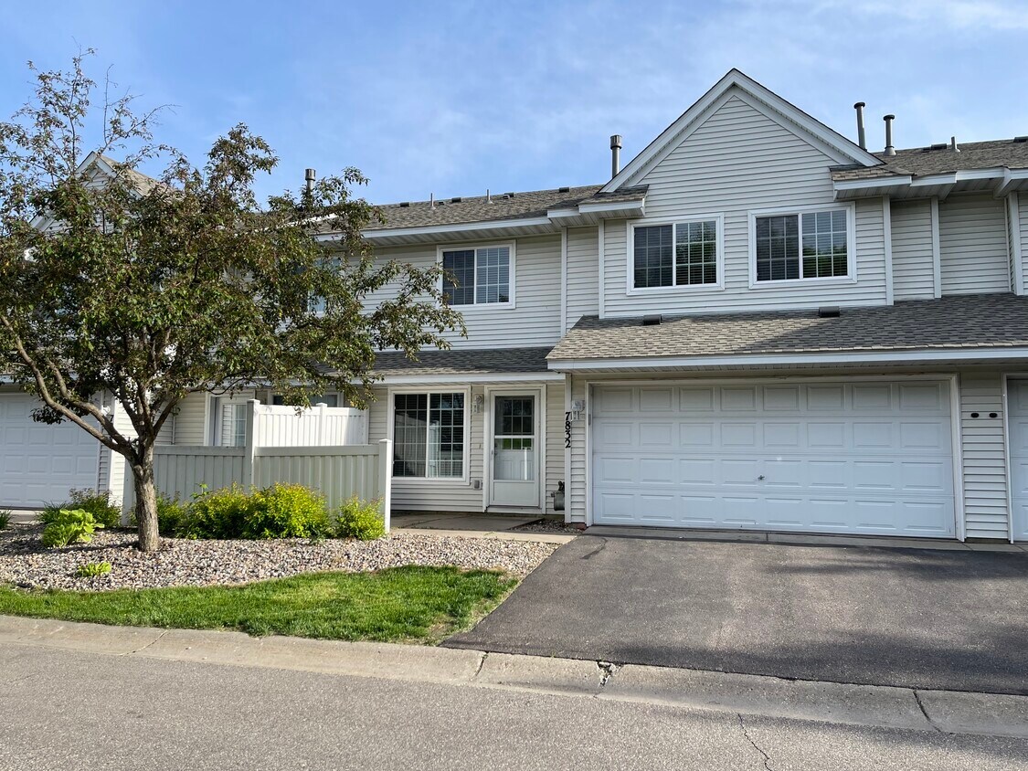 Foto principal - 7832 Harvest Lane