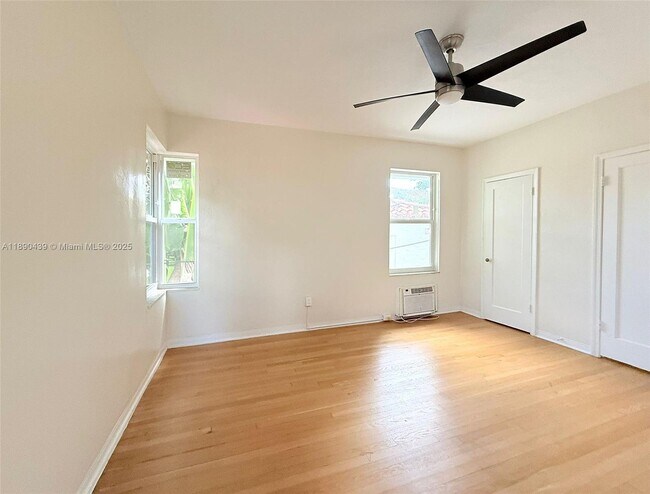 Foto del edificio - 315 W 28th St