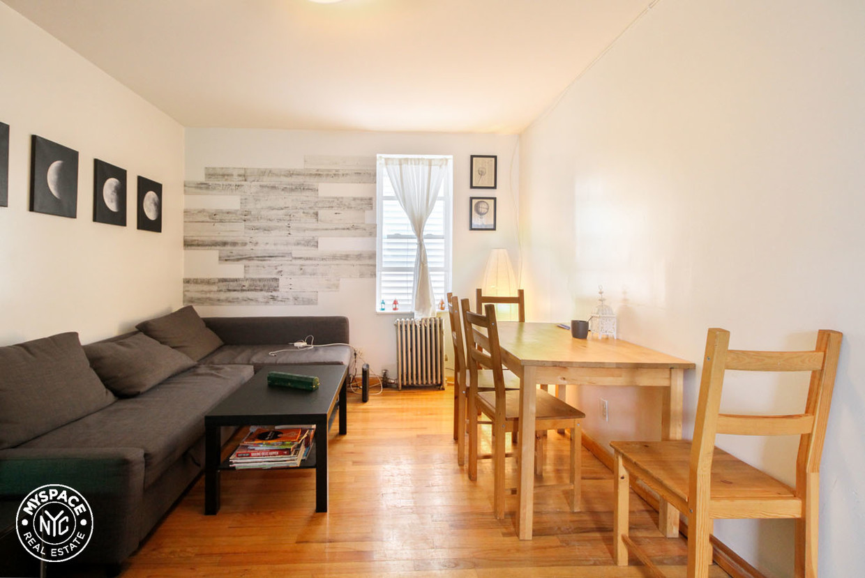 Primary Photo - 252 Skillman Ave