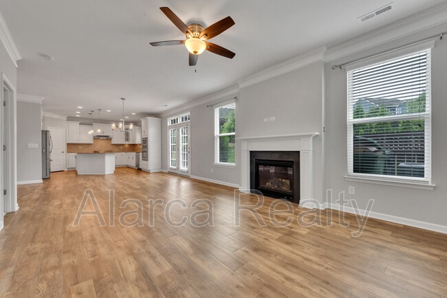 Building Photo - 7419 Canova Ln
