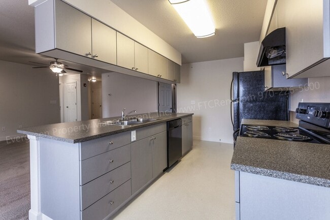 Building Photo - 2173 35th Ave Ct