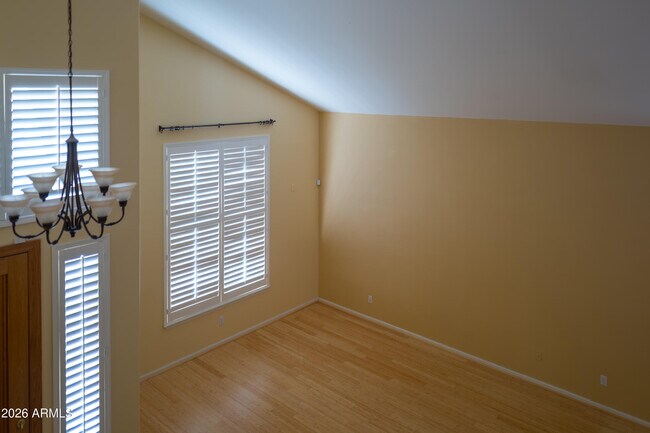 Foto del edificio - 844 W Azalea Dr