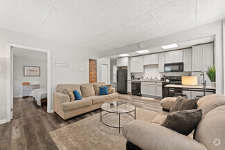Building Photo - 1326 W 69th St