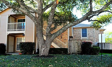 Building Photo - Woodvine Park Condominiums